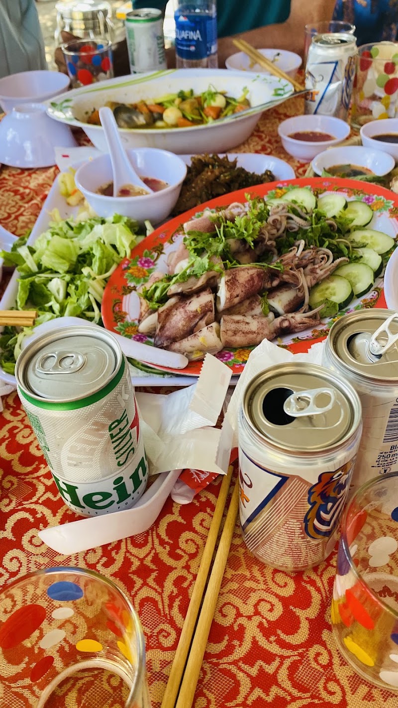 Nhím street food