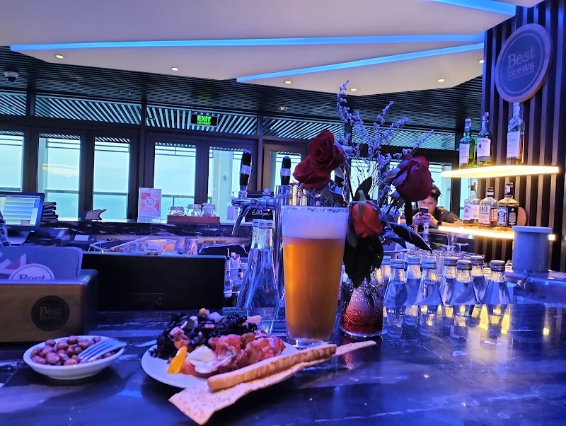 Horizon Restaurant & Bar