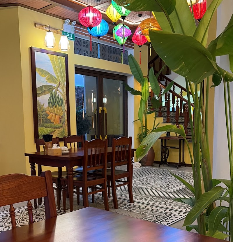 LÁ RESTAURANT
