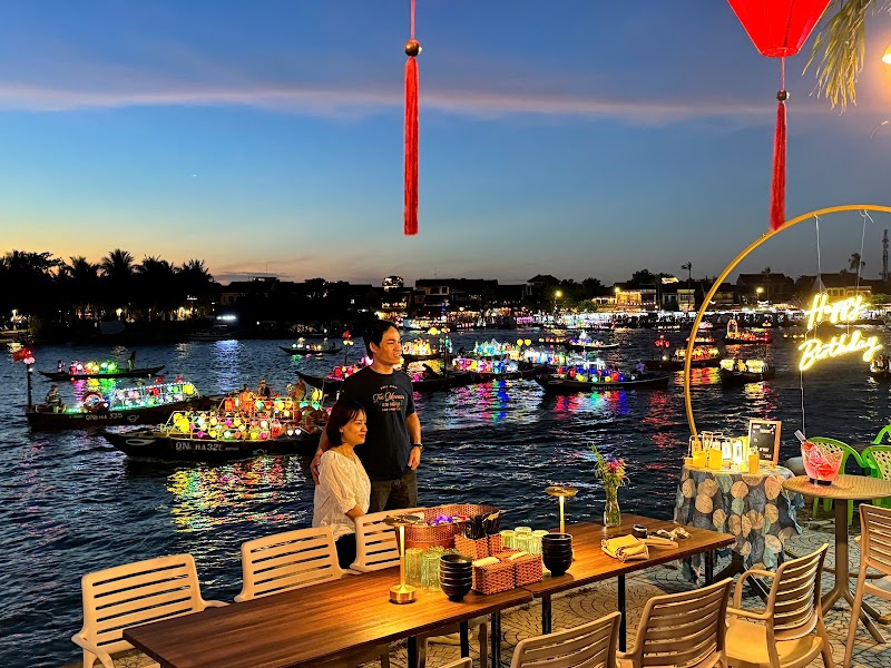 Nếm Kitchen Riverside BBQ