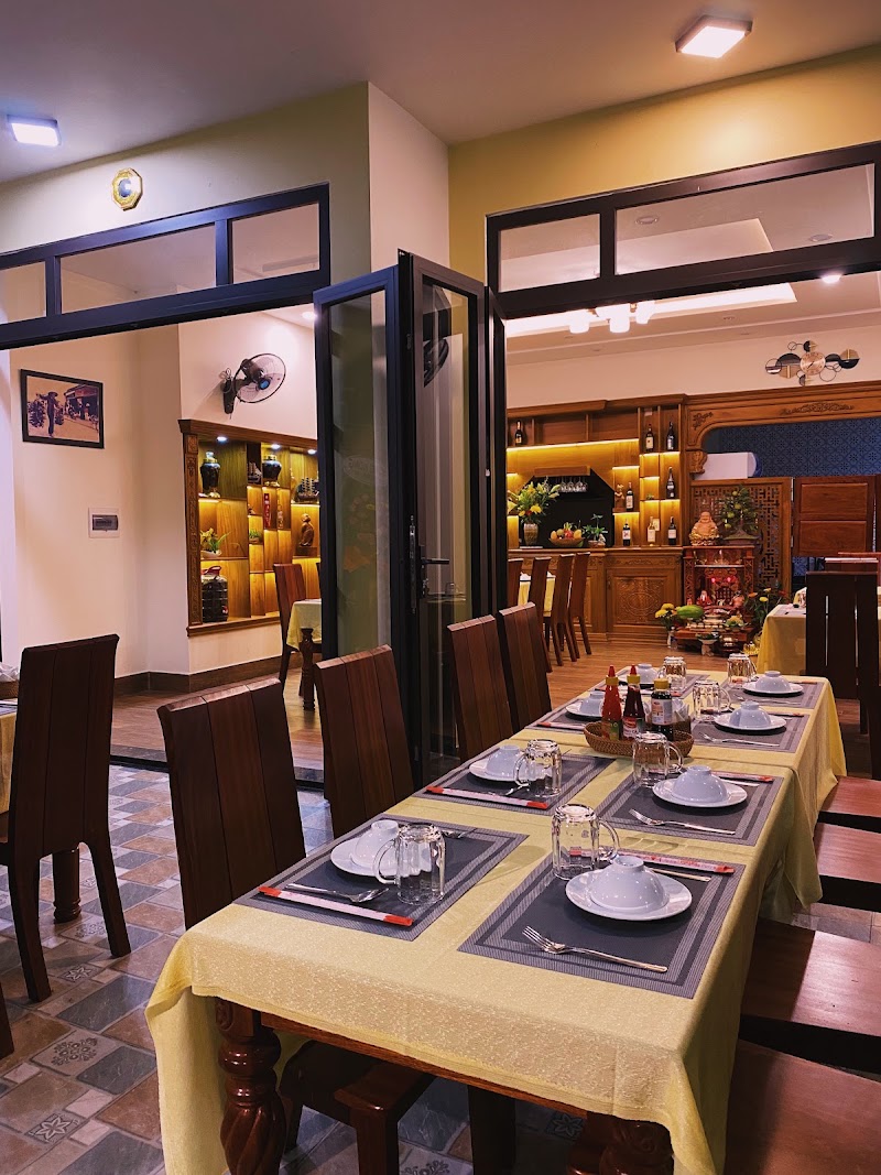 Madame Hạnh Restaurant
