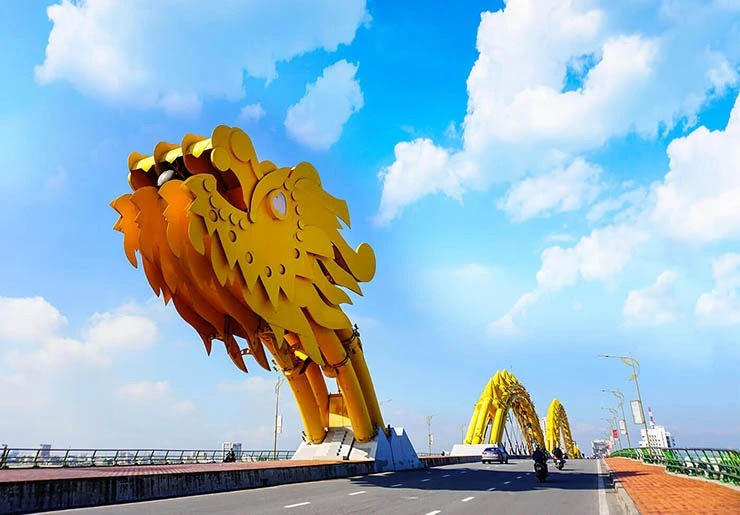 드래곤 브릿지 (Dragon Bridge)
