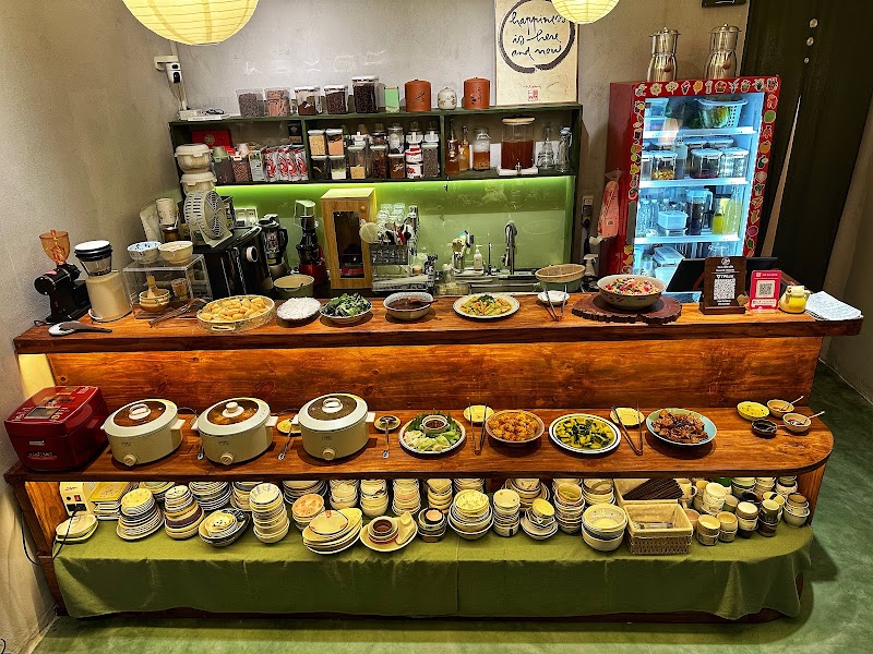 Hoa Gom - Vegan House (Tiệm Thuần Chay Hoa Gốm)