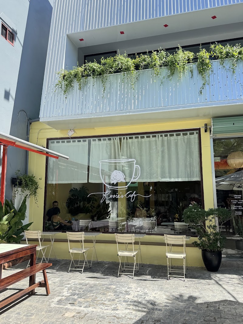 Rosie's cafe / Coffee & Brunch