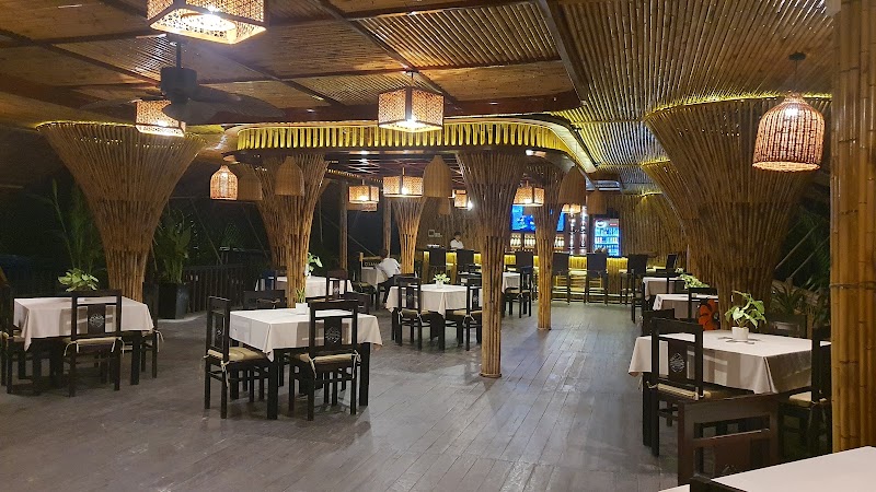 Coco River Restaurant & Bar