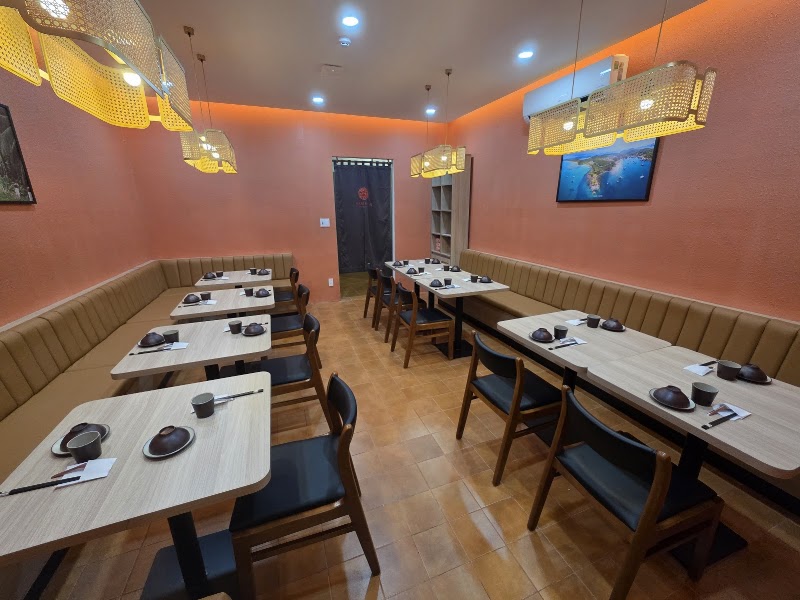 남힌 레스토랑 한시장점 (Nam Hin Restaurant(Vietnamese Cuisine) - Han Market)