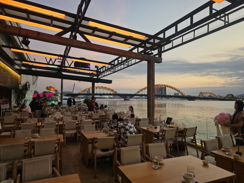 The View - Yacht Restaurant Da Nang