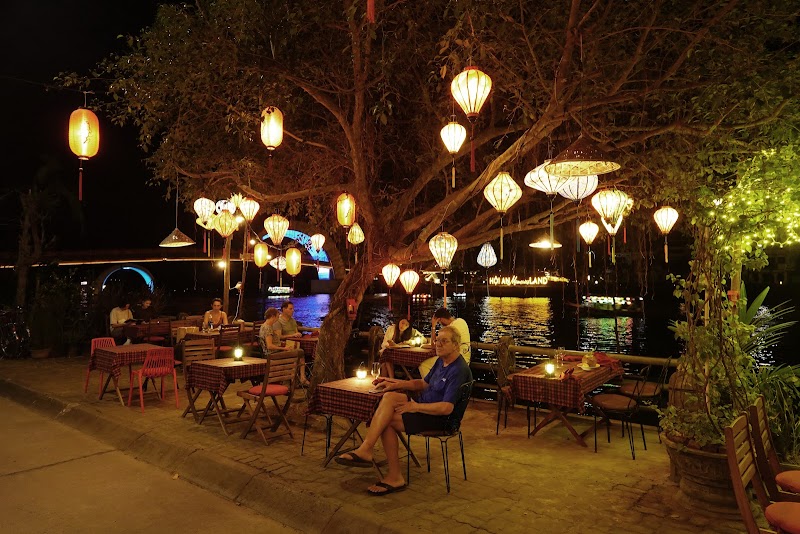 Phan Gia Riverside Restaurant
