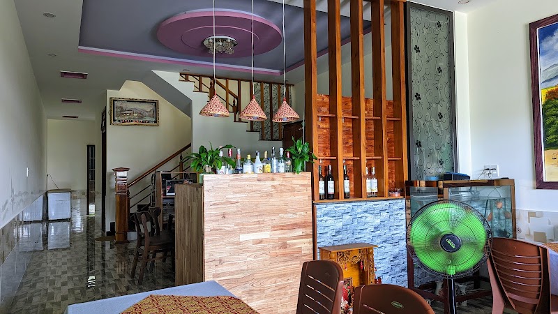 Lucky Beach Restaurant