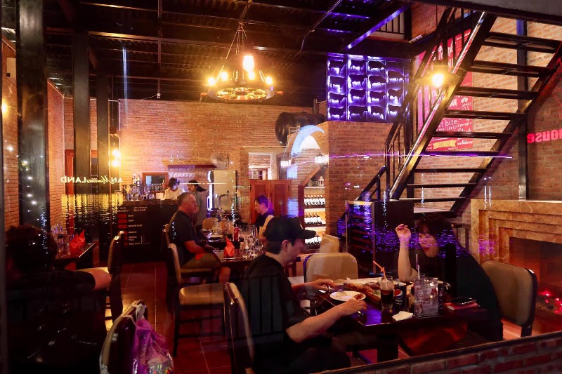 Hoi An Steakhouse Riverside