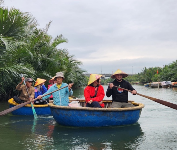 Onion Phi Tours Hoi An