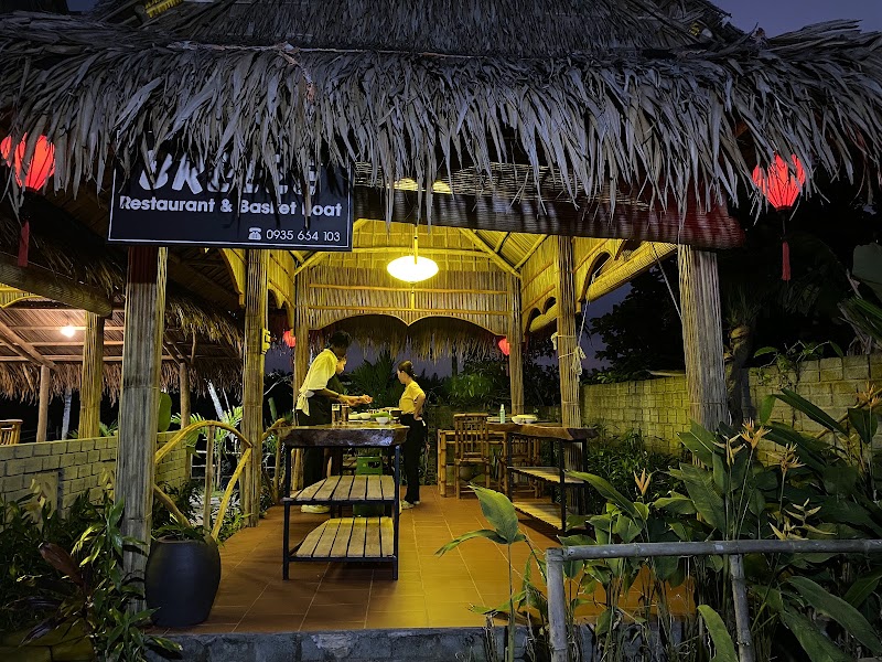 Breeze Restaurant & Basket Boat